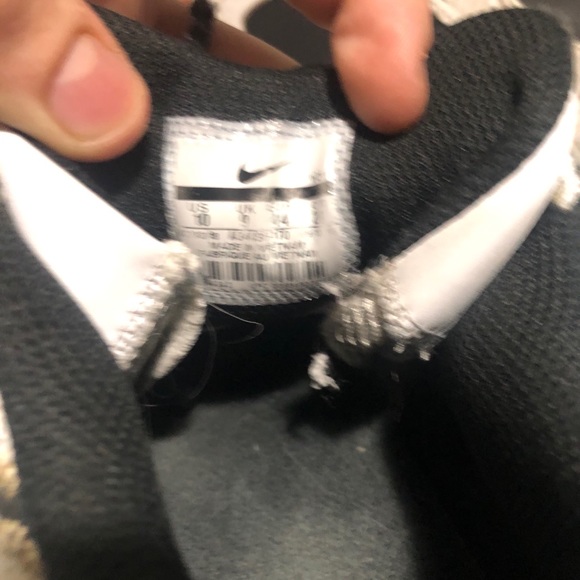 Kyrie flytrap 2 - Picture 6 of 6